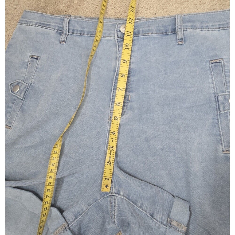 Nicole Miller Womens Shorts Size 16 Blue Light Wash Soho High Rise Rolled Cuff - Picture 8 of 8